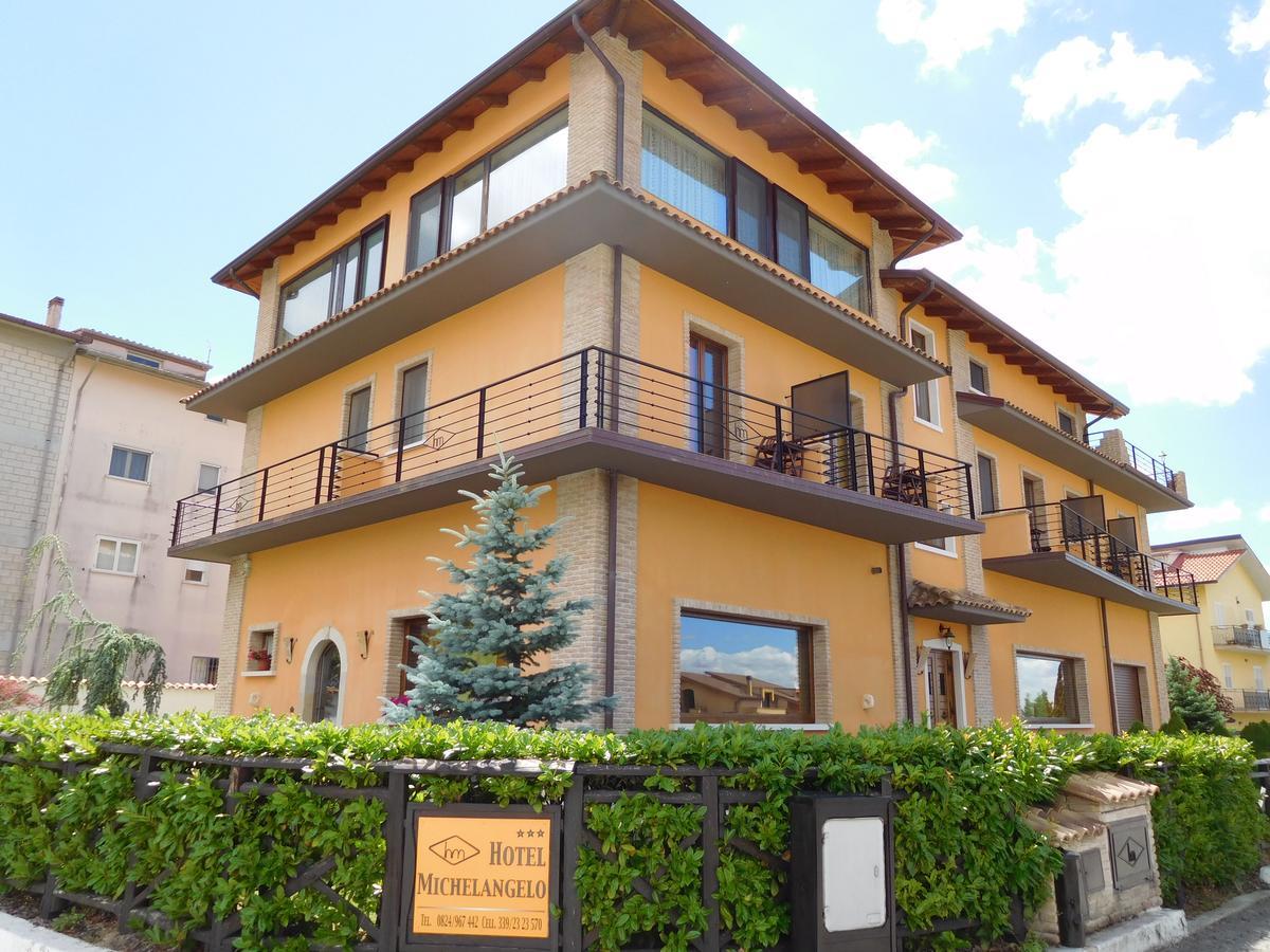 Hotel Michelangelo San Bartolomeo in Galdo Exterior photo